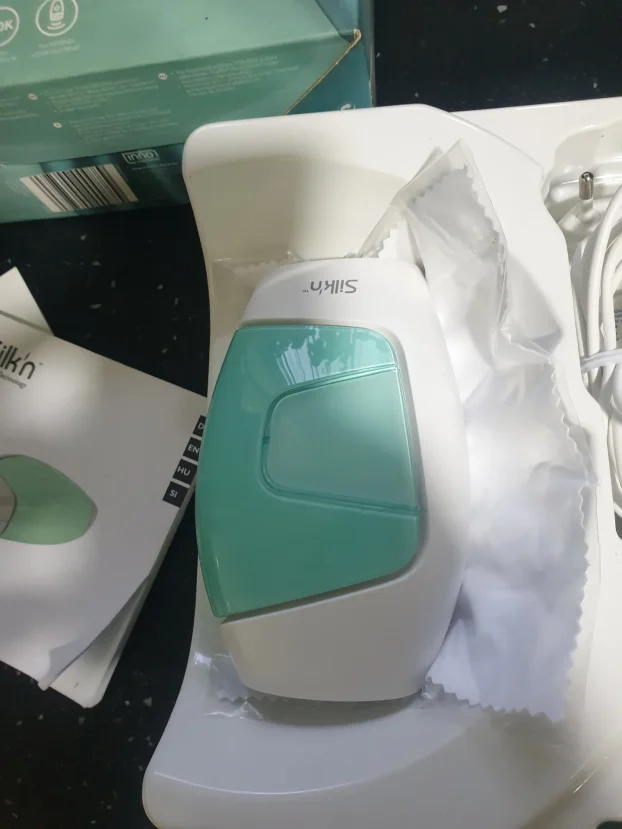 Laserski Depilator Silkn Glide 300k