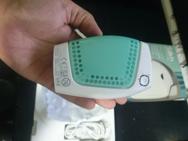 Laserski Depilator Silkn Glide 300k