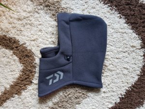 Daiwa zimska kapa  podkapa - teget