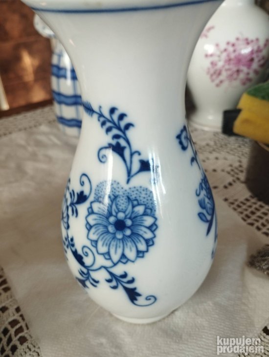 Porcelanska stara vaza za cvecje-17cm