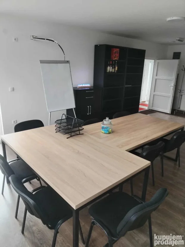Kancelarijski namestaj , kancelarijski stolovi, fioke