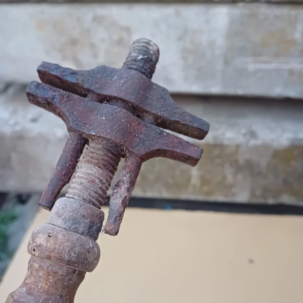 Stari francuski ključ