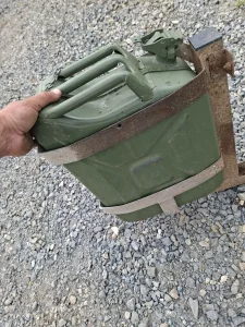 Nosač za kanister - kantu za gorivo od 20l