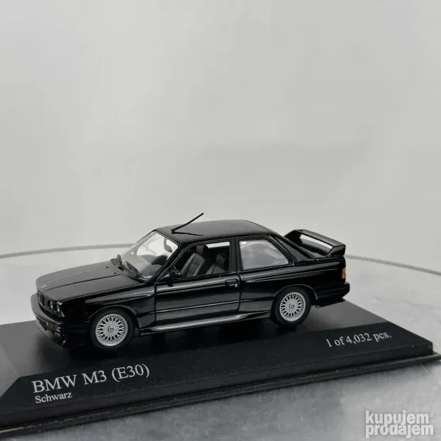 1/43 Minichamps BMW E30 M3
