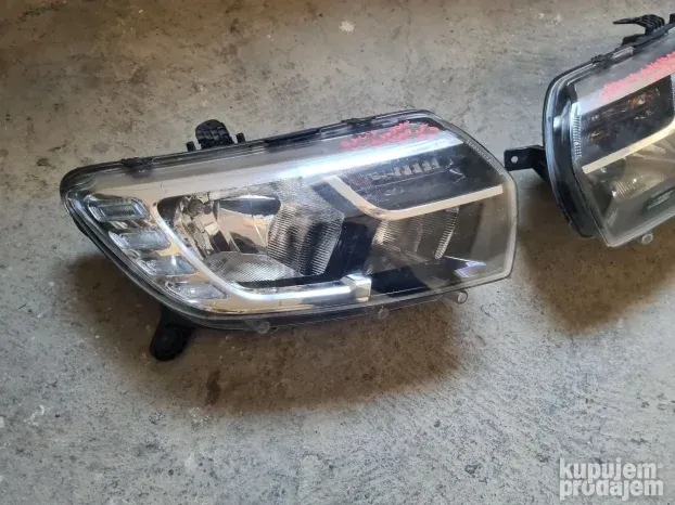 Desni far Dacia Sandero Led od 2016