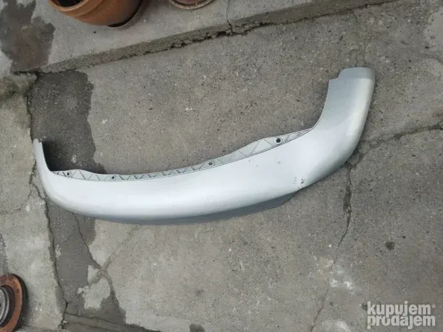 Spojler zadnjeg branika VW Touran