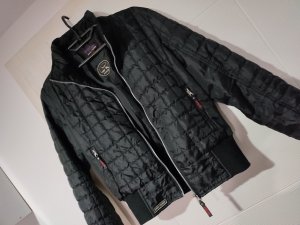 Crna kratka jakna vel. S - kao nova