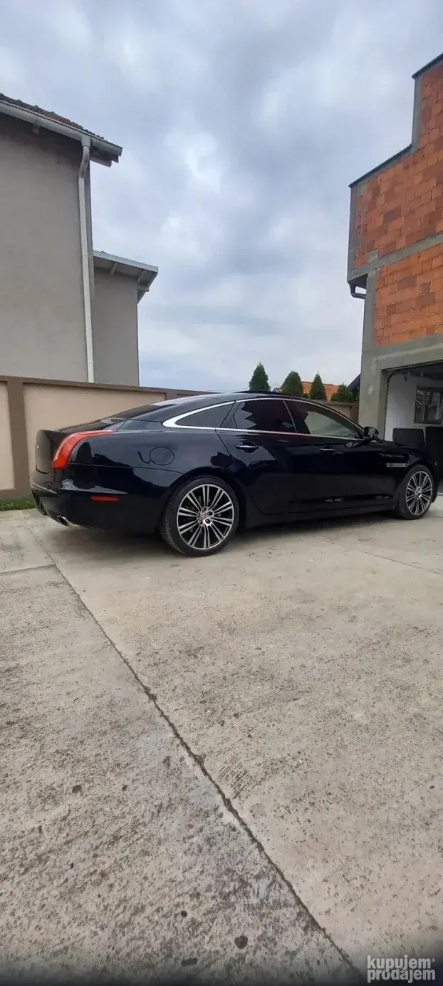 2012 Jaguar XJ premiumluyeri 
