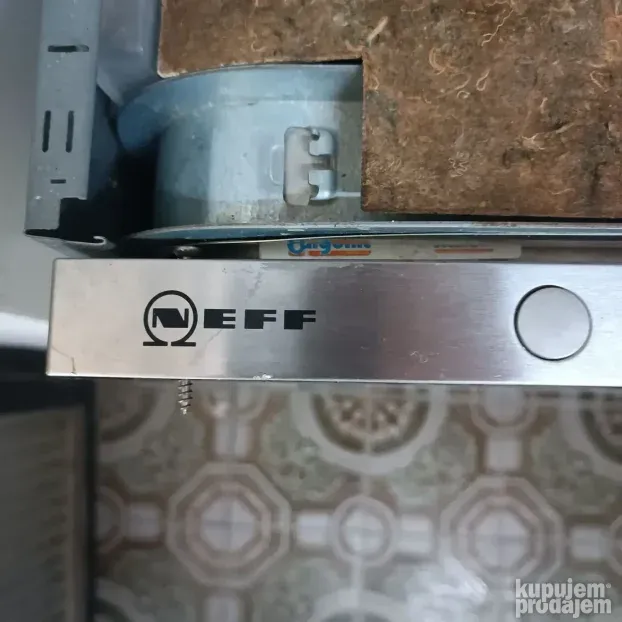 Ugradna masina za pranje sudova Neff