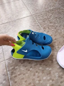 Nove NIKE sandale za dečaka broj 25 26 27 31 32 33.5 35