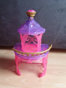 Igracka za devojcice - deo iz nekog seta