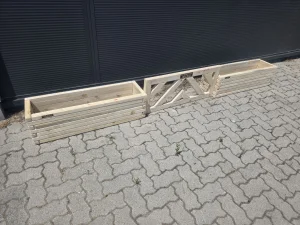 Drvena žardinjere sa ogradom www.onetek.rs