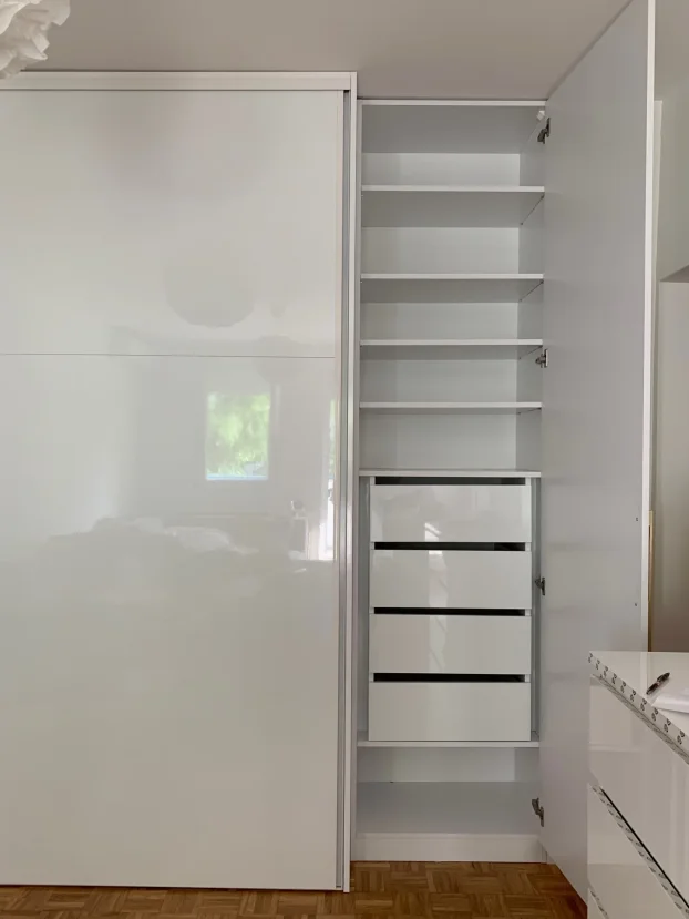 veliki klizni garderober 333x264x64 novo!