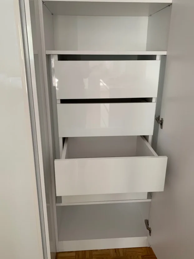 veliki klizni garderober 333x264x64 novo!