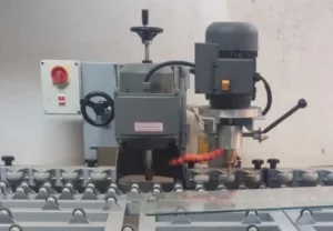 Masina za brusenje i busenje stakla