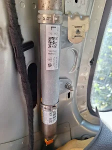 Airbeg zavesa u krovu VW Touareg vazdusna zavesa gornja