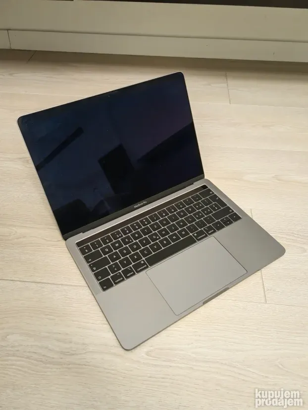 Macbook Pro 13 2019 i5 16gb 500gb