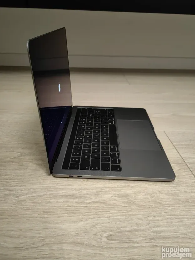 Macbook Pro 13 2019 i5 16gb 500gb