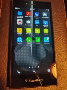 BlackBerry Leap 6039