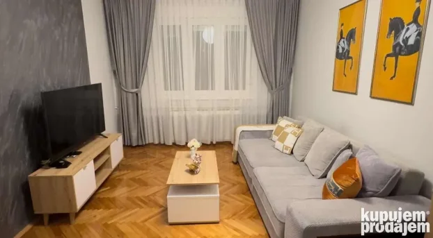 Admirala Geprata, Balkanska, 3.0 trosoban, 60 m²