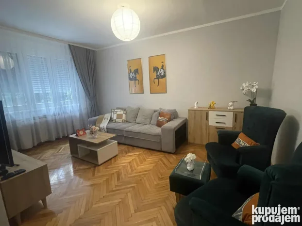 Admirala Geprata, Balkanska, 3.0 trosoban, 60 m²