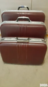 Set od tri kofera sa točkićima