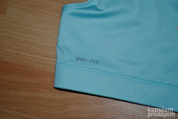 TOP - Orig. NIKE ženski top za trening M, PREDOBAR