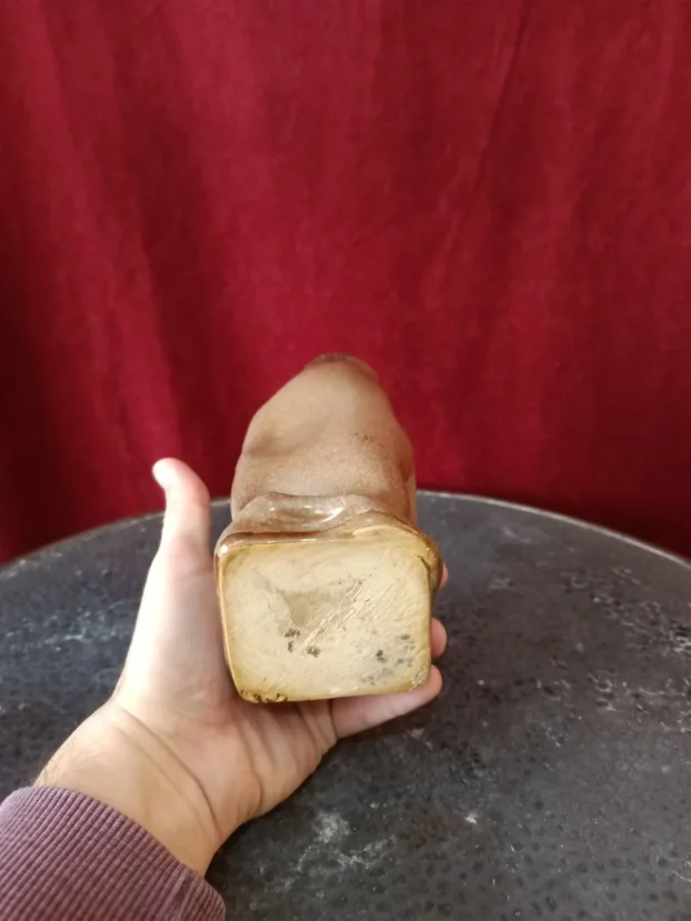 Keramička "izgužvana" vaza sa školjkom