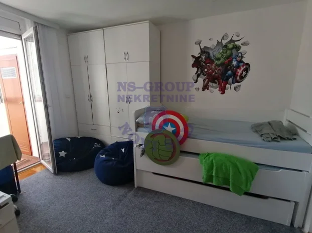 Nova Detelinara, 3.0 trosoban, 70 m²