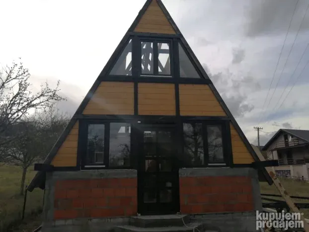 drveni Prozori