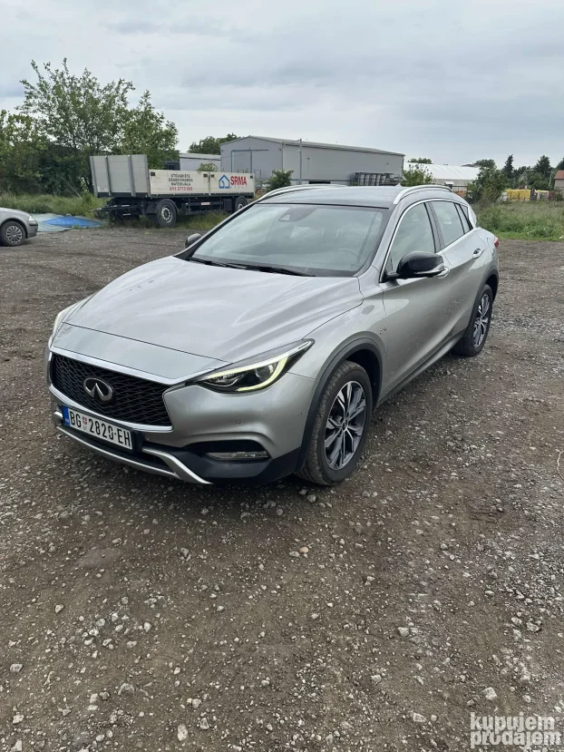 2017 Infiniti QX30 