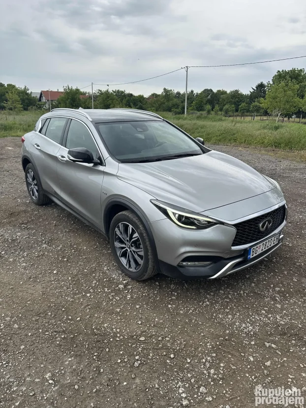 2017 Infiniti QX30 