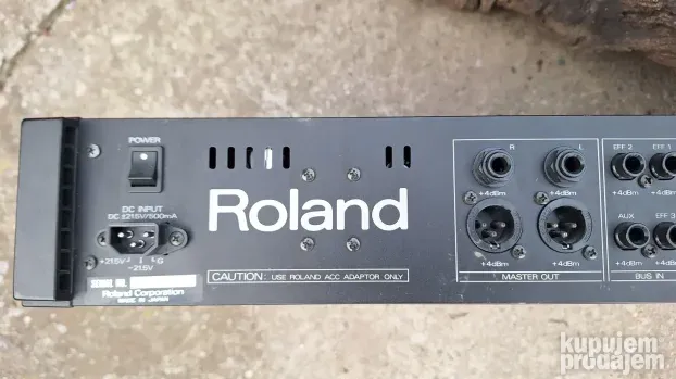 Roland M-240 24-channel Desktop Line Mixer - KupujemProdajem