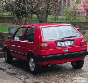 Volkswagen Golf 2