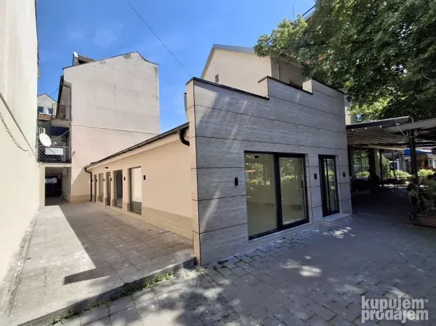 IZDAVANJE! Poslovni prostor 93m2, centar, Obrenovac