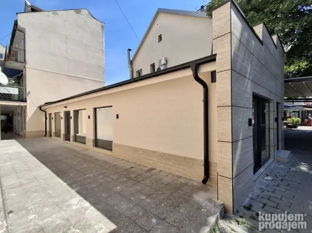 IZDAVANJE! Poslovni prostor 93m2, centar, Obrenovac