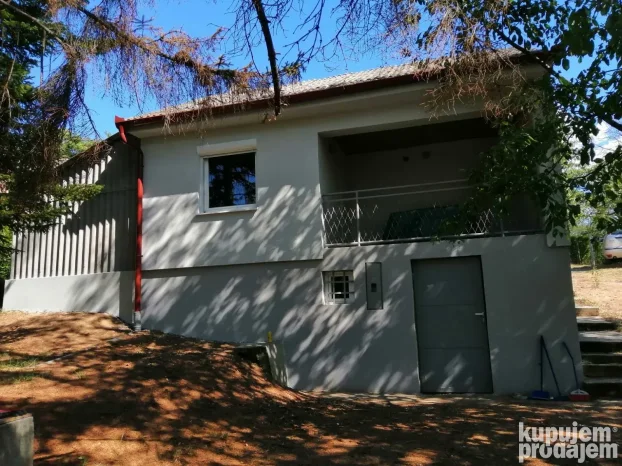 Fruška gora - Banstol, Inđija, Maradik, 2.0 dvosobna, 69 m²