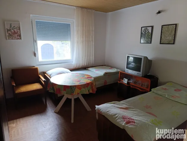 Fruška gora - Banstol, Inđija, Maradik, 2.0 dvosobna, 69 m²