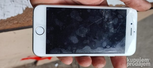 mobilni iphone 6 a1586 broj 1 neispitan