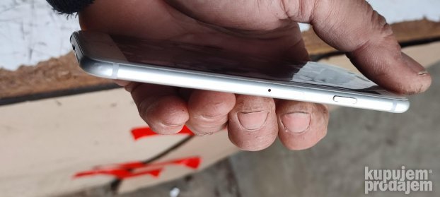 mobilni iphone 6 a1586 broj 1 neispitan