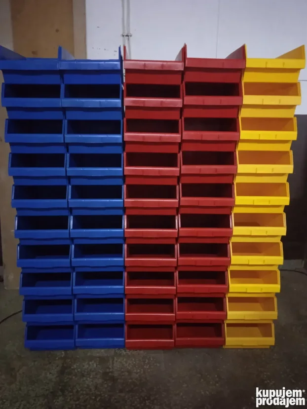 Plasticni kontejneri - KupujemProdajem