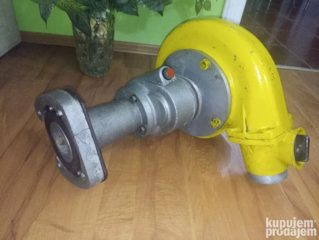 Pumpa za vodu traktorska AM 1200
