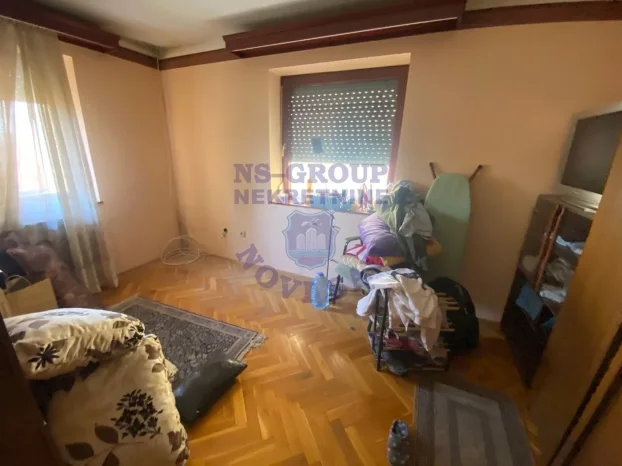 Telep, 5+ petosobna, 300 m²