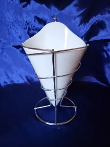 Porcelanska nova posuda za pomfrit,sladoled itd.sa stalkom.