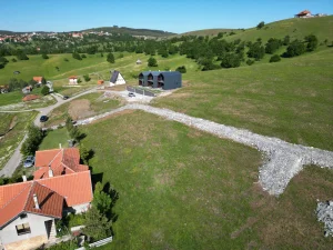 Plac 9,5 ara Zlatibor,Velanski gajevi