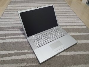 Laptop MacBook PRO (intel core duo)