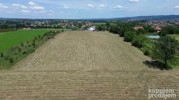 Medjuluzje, Gradjevinski placevi
