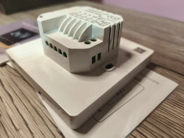 Wifi smart termostat K2MRH3A ,touch screen