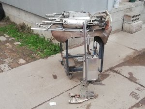 Klipsarica dvoredna pneumatska više komada rashodovanih