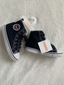 Gymboree duboke patike postavljene br.31